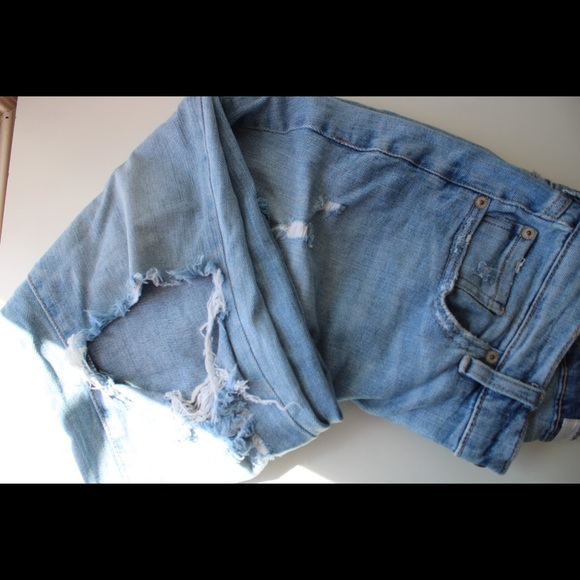 Garage Ripped Jean Capris - Picture 2 of 4